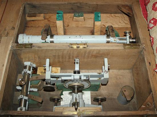 Cased early 19th century theodolite(-)